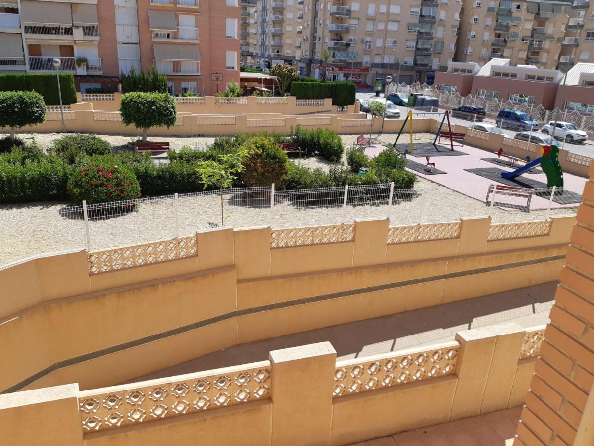 Amplio Piso Con Vistas A La Playa De Poniente Appartement Águilas Buitenkant foto